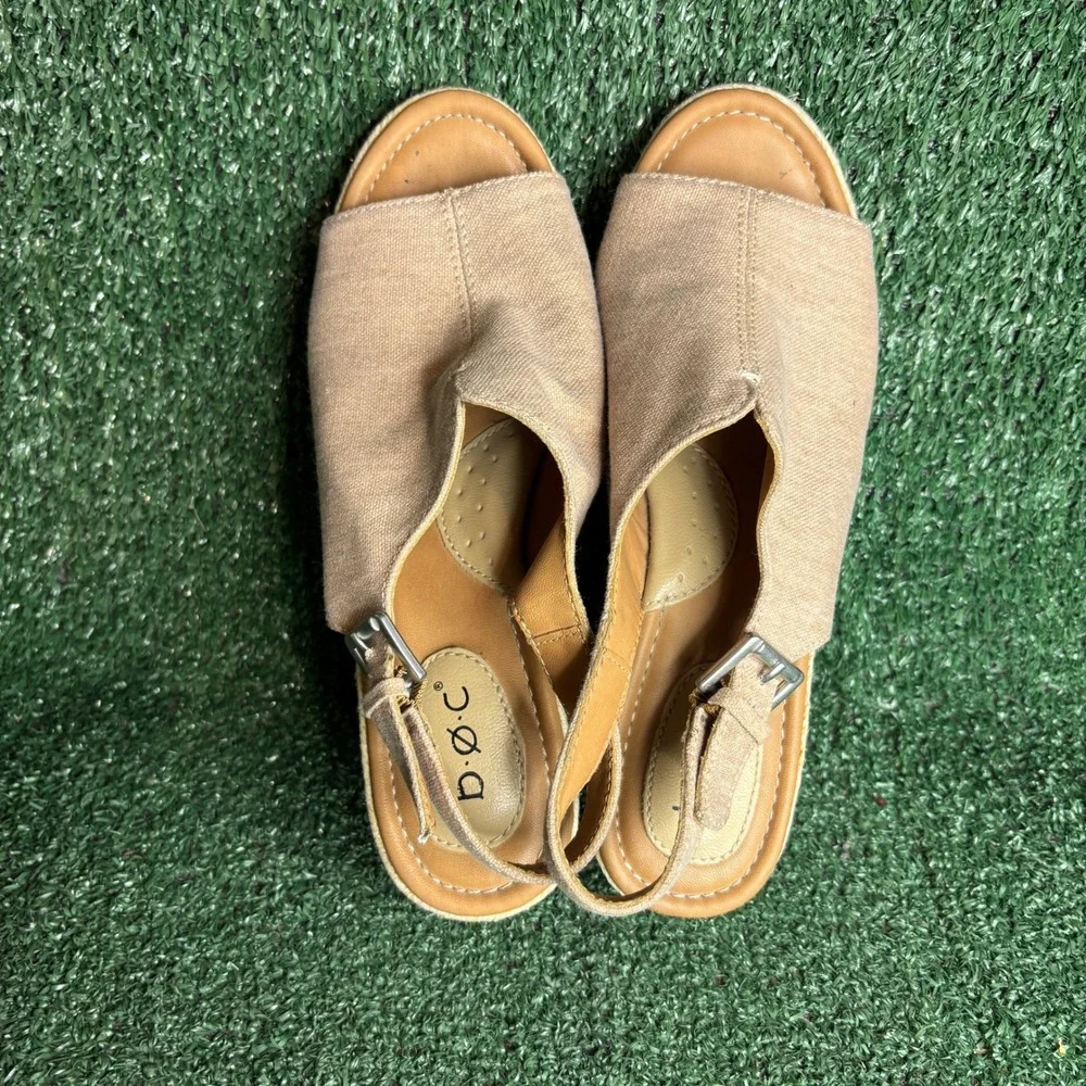 b.o.c. Born Concept Z31311 Canvas Espadrille Wedge Sandal Tan Beige Womens Sz 7M